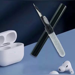 Black airpods cleaner !